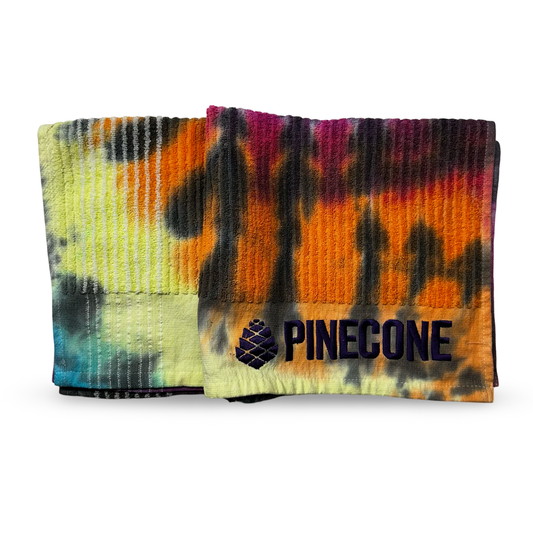 PLAYERS TOWEL (TIE DYE/PURPLE)